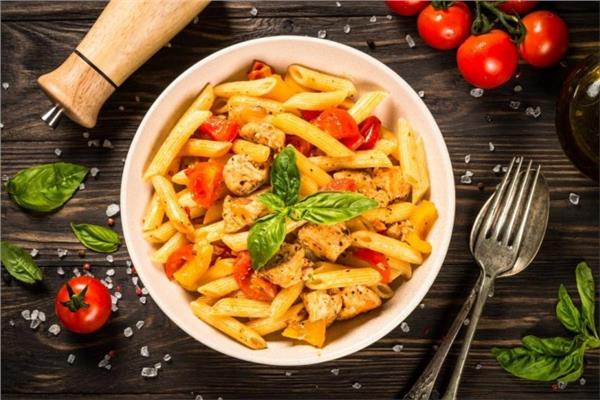  الباستا بالدجاج والخضار