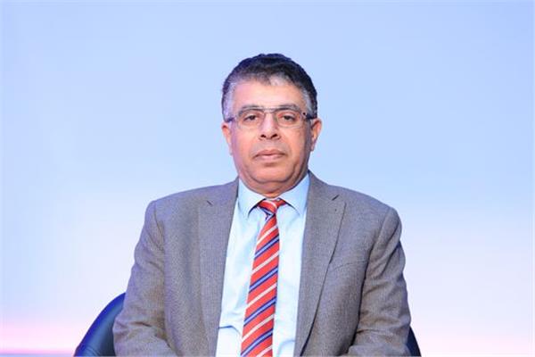 الكاتب الصحفي عماد الدين حسين