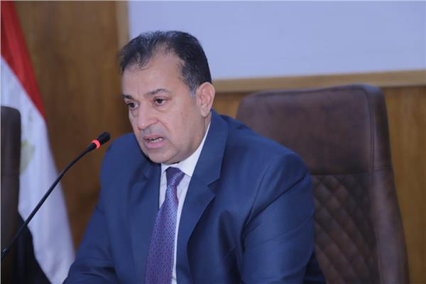 الدكتور احمد عكاوي رئيس جامعة جنوب الوادي 