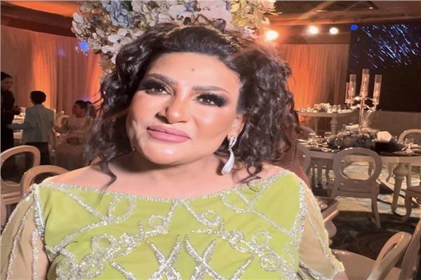 بدرية طلبة خلال حفل زفاف ابنتها سلمى