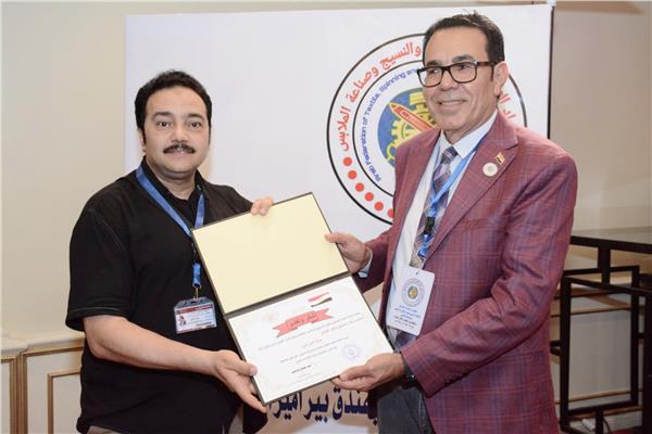 تكريم الزميل محمد عوض