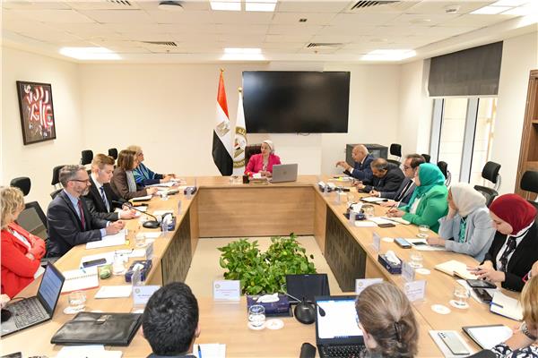 ياسمين فؤاد وزيرة البيئة
