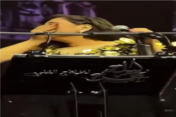 بكاء شيرين عبد الوهاب