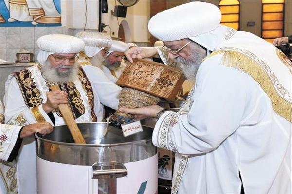 البابا تواضروس خلال مائدة الإفطار