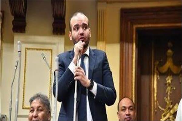 النائب كريم طلعت السادات