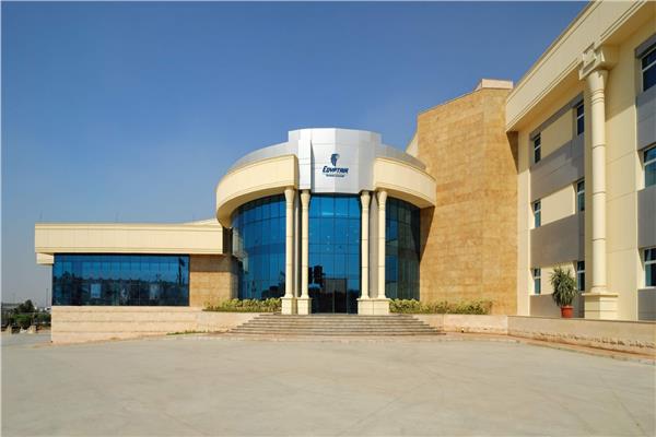  مجلس إدارة الشركة القابضة لمصرللطيران العاملين