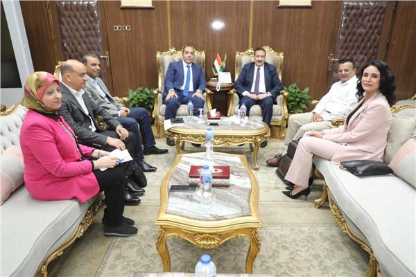 اللواء إبراهيم أبو ليمون محافظ المنوفية خلال الاجتماع