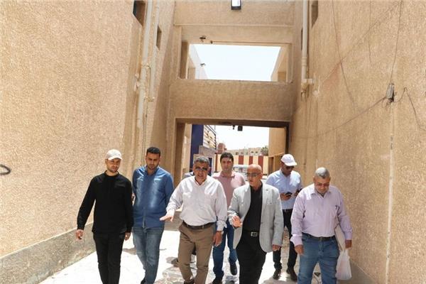استكمال تطوير ورفع كفاءة الطرق بمدن السادات والمنيا الجديدة والعبور