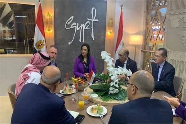 وزير السياحة والآثار  