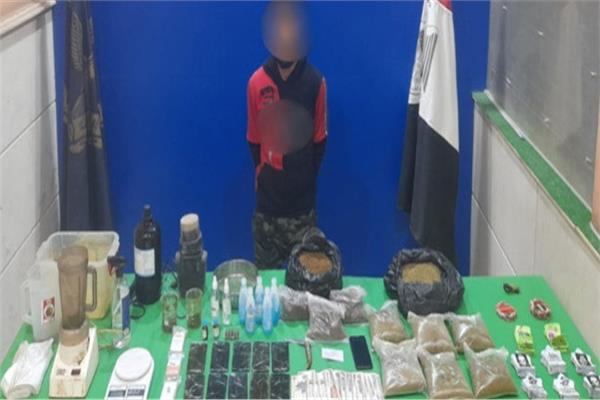  أمن القاهرة يضبط وكر لتصنيع المخدرات ببدر  