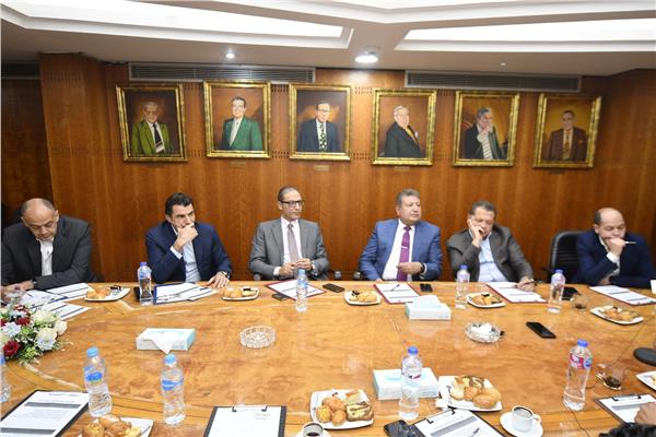 جانب من الجلسة التحضيرية الأولى لمؤتمر أخبار اليوم العقاري