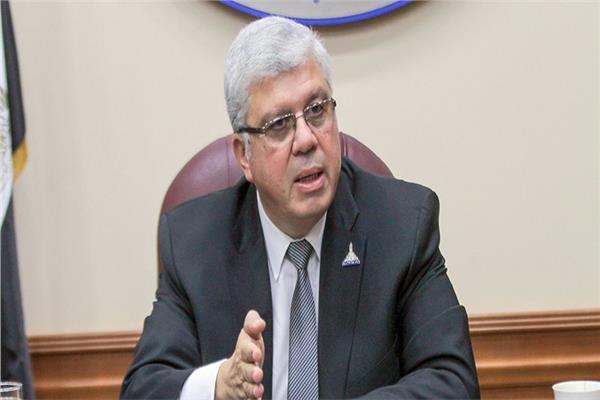 الدكتور أيمن عاشور وزير التعليم العالى