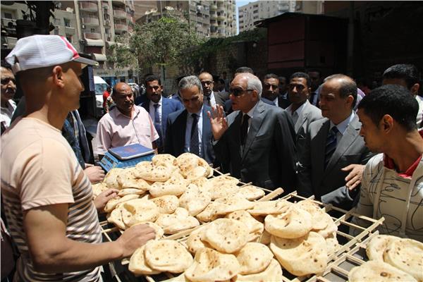 صورة أرشيفية لاحد الحملات الرقابية على المخابز