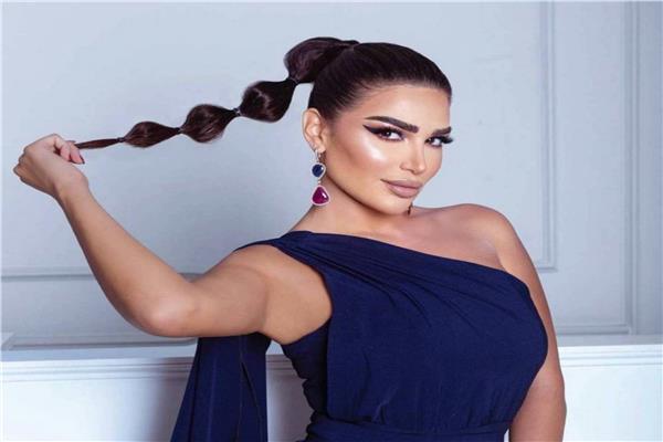 سارة نخلة