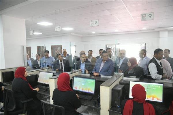 اللواء هشام آمنة وزير التنمية المحلية 