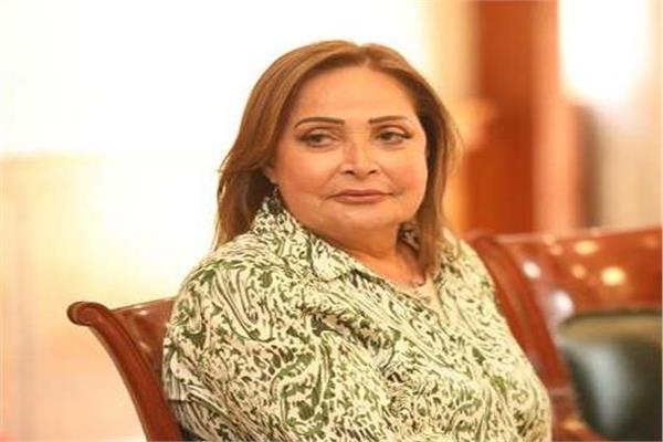 الفنانة تيسير فهمي 