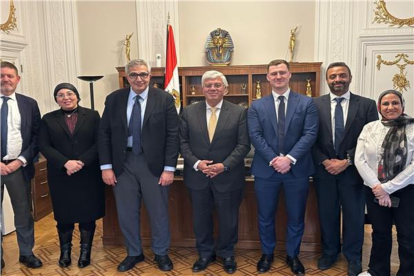 صورة من اللقاء