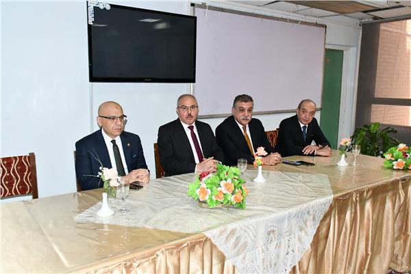  جامعة قناة السويس ورشة العمل الثانية التي تنظمها كلية الطب