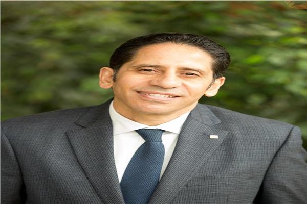الدكتور مجدي عبد الحميد استاذ ورئيس قسم القلب بالقصر العيني