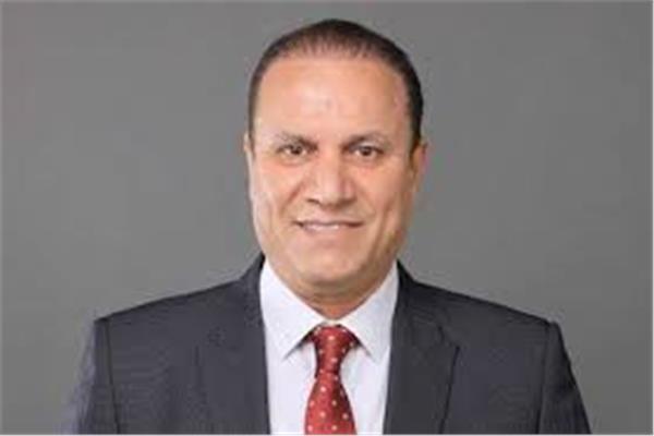 النائب زكي عباس