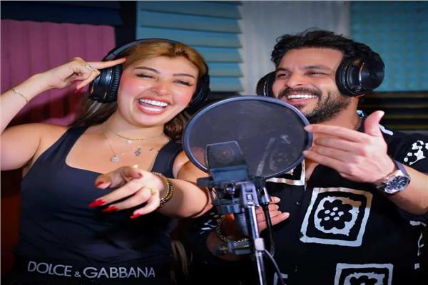 دويتو يجمع محمد رشاد وسلمى عادل