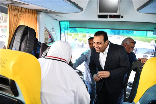  الدكتور حازم عمر نائب محافظ قنا