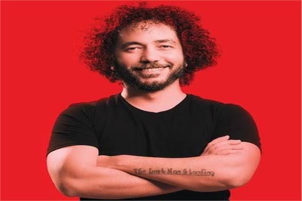 الفنان علي قنديل