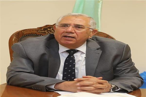 السيد القصير وزير الزراعة واستصلاح الأراضي