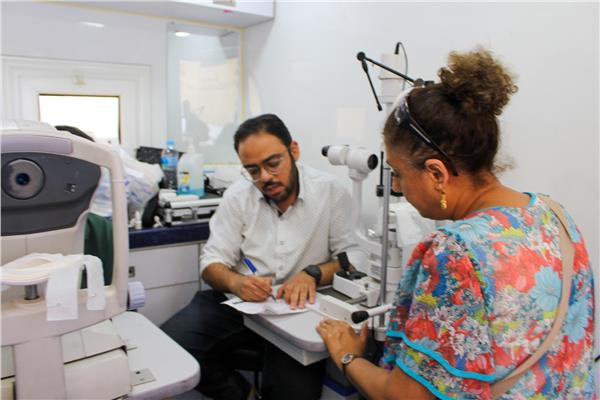 فاعليات القافلة الطبية بمقر حزب المصريين الأحرار
