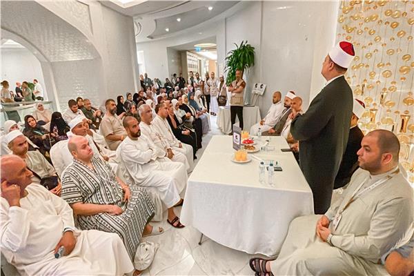  ندوات توعوية ودينية للحجاج