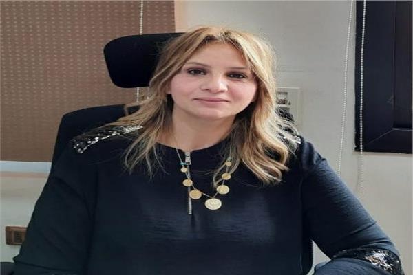 عميدة كلية الآداب جامعة عين شمس