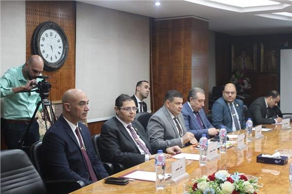 الدكتور أمجد الوكيل وقيادات هيئة المحطات النووية