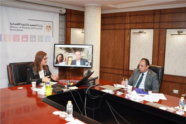 وزيرة التخطيط تتابع خطوات انشاء الصندوق السيادي للصناعة