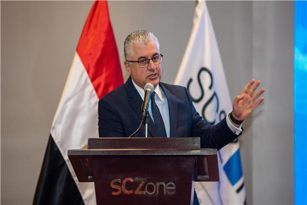 وليد جمال الدين رئيس الهيئة العامة للمنطقة الاقتصادية لقناة السويس