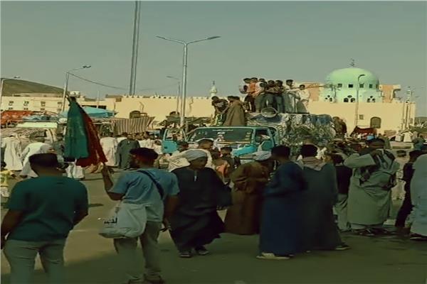صعايدة يشدون الرحال إلى «جبل حميثرة»
