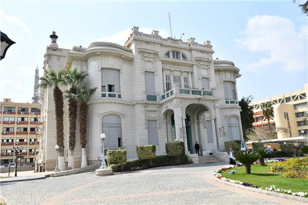 مستشفيات جامعة عين شمس  
