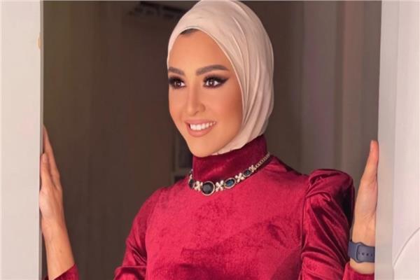 هلا رشدي