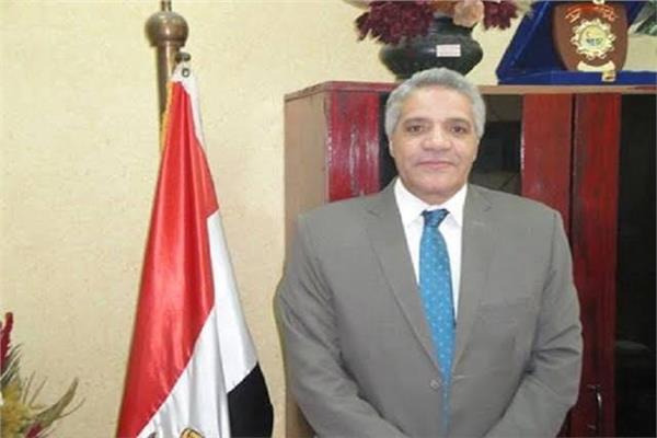  الدكتور ممتاز شاهين