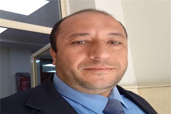  الدكتور عمرو أحمد السيد 