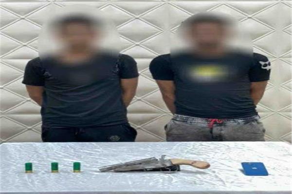 المتهمون والمضبوطات
