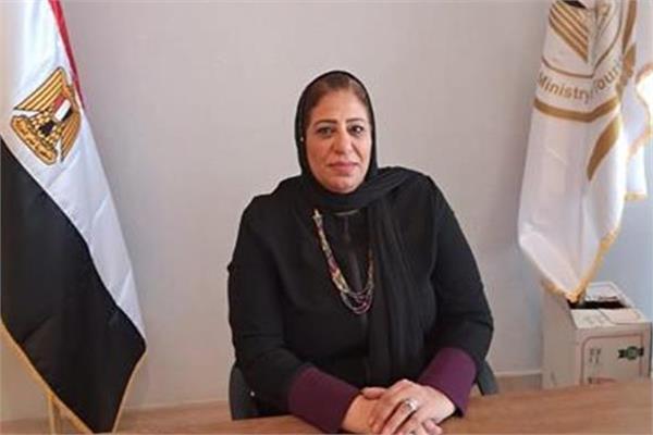  سامية سامي رئيس الإدارة المركزية لشركات السياحة 