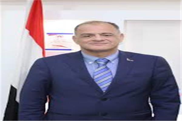 الدكتور محمد بحيري وكيل وزارة التربية والتعليم بالإسماعيلية