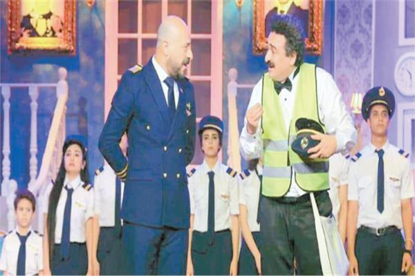 مشهد من عرض «العيال فهمت» 