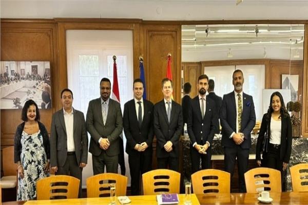 وفد من حزب العدل يزور السفارة الإسبانية