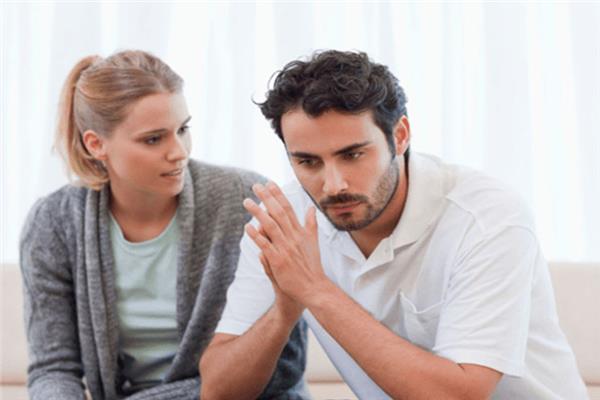 كيف تعرف ما إذا كان المتحدث يكذب؟