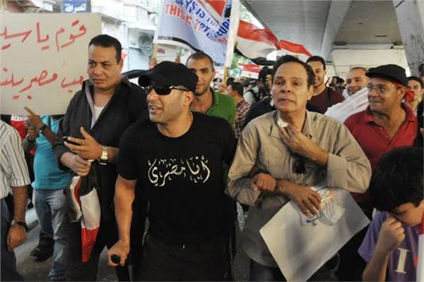 جانب من مشاركة الفنانين في ثورة 30 يونيو من بينهم النجم أحمد السقا