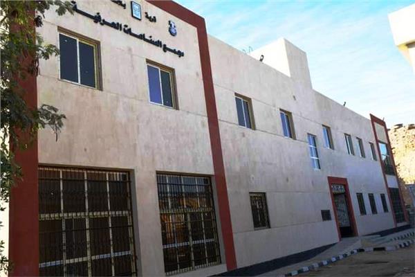 التشغيل التجريبى للمجمع الحرفى 