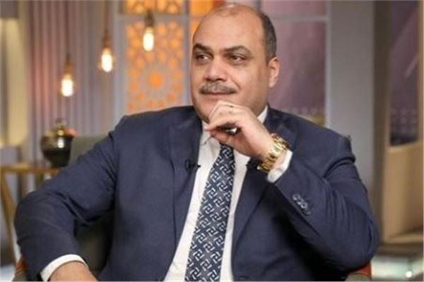  الدكتور محمد الباز