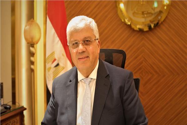وزير التعليم العالي والبحث العلمي دكتور أيمن عاشور