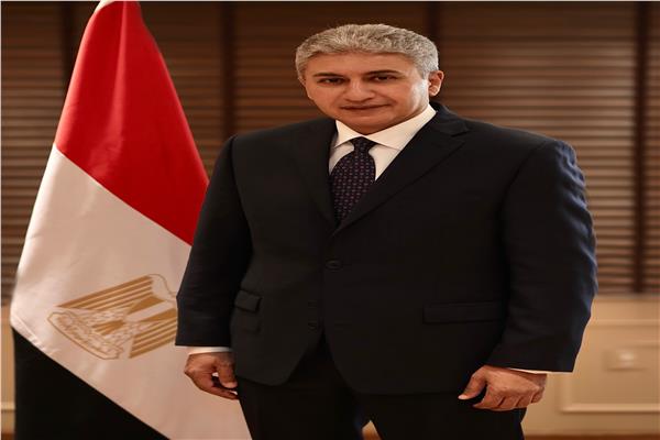 وزير السياحة والآثار شريف فتحي